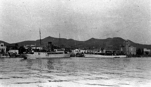 Η Αίγινα από τη θάλασσα