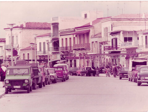 Η παραλιακή οδός στις αρχές της δεκαετίας 1980.
