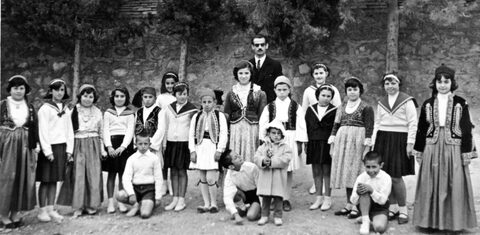 Με παραδοσιακές στολές