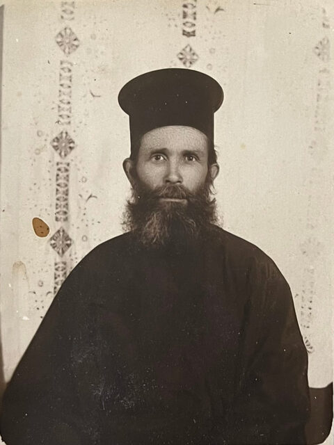 Ιερέας Δημήτριος Λυκούρης