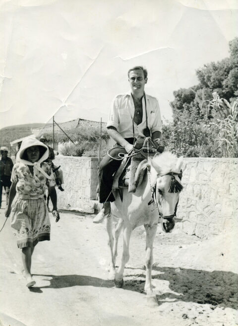 Καβαλαρία προς την Αφαία